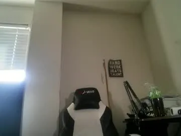 realtryit – webcam model profile photo Image 14