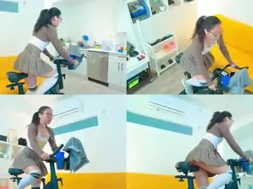 livslifee – webcam model profile photo Image 3