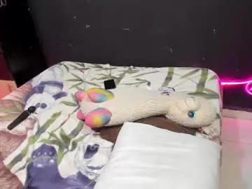 petites_perles – webcam model profile photo Image 9