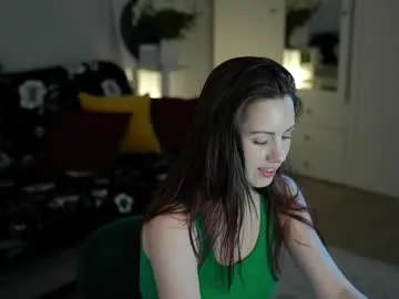 isabel_millher – webcam model profile photo Image 11