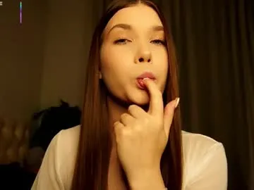 quyenkjos – webcam model profile photo Image 8