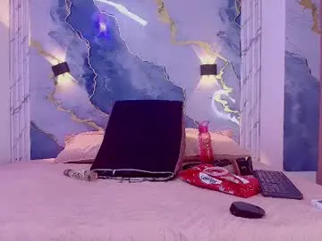 loreeluben – webcam model profile photo Image 5