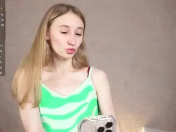 islanublar – webcam model profile photo Image 10