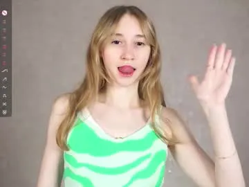 islanublar – webcam model profile photo Image 14