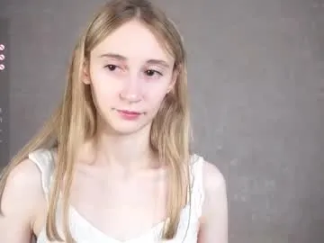 islanublar – webcam model profile photo Image 3