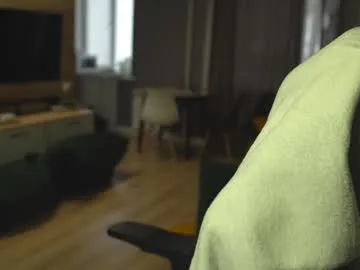 realtryit – webcam model profile photo Image 11