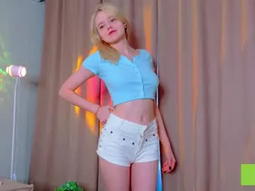 solosara8 – webcam model profile photo Image 8