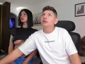 latinuycouple – webcam model profile photo Image 16