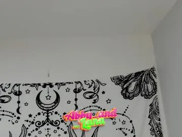 lunarspark – webcam model profile photo Image 16