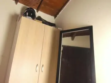 _curlydream_ – webcam model profile photo Image 18