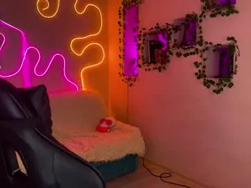 littlejennifer18 – webcam model profile photo Image 5