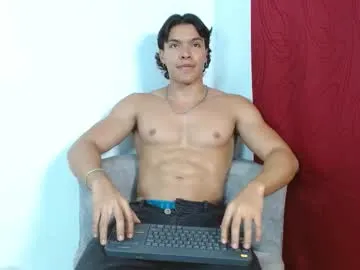 jitoon_exe – webcam model profile photo Image 4