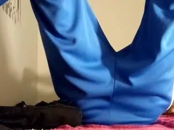 wetnaughtygirls – webcam model profile photo Image 2