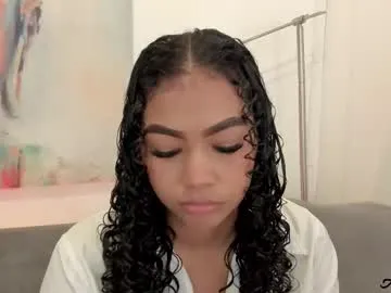 alice_edward – webcam model profile photo Image 11