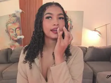 alice_edward – webcam model profile photo Image 5