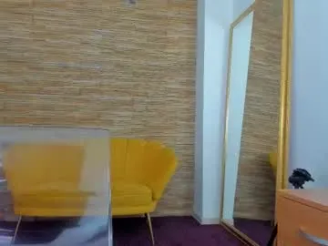 nathalienat – webcam model profile photo Image 12