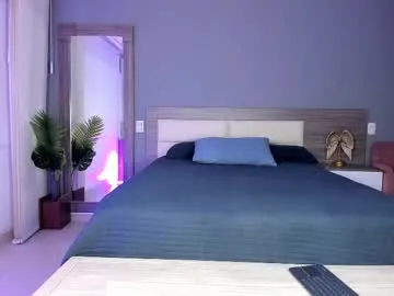 pinkysmiles – webcam model profile photo Image 3