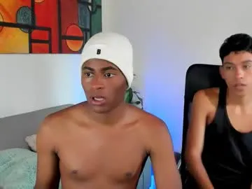 petites_perles – webcam model profile photo Image 10