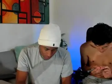 petites_perles – webcam model profile photo Image 12