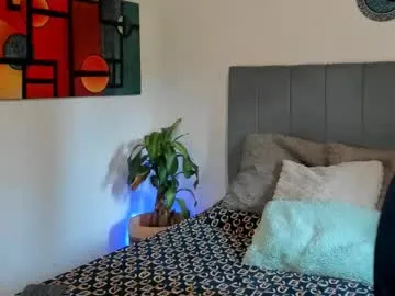 petites_perles – webcam model profile photo Image 19