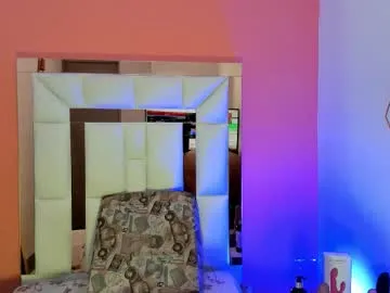 maxdoggy – webcam model profile photo Image 9