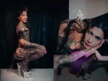 lora_lifelover – webcam model profile photo Image 15