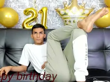 zoemonroee_ – webcam model profile photo Image 16