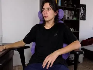 wet_dreamm22 – webcam model profile photo Image 13