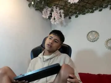 nadia_xamor – webcam model profile photo Image 6