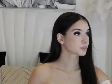 jenni_cash – webcam model profile photo Image 10