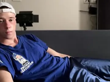 playussoftly – webcam model profile photo Image 18