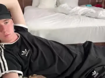 playussoftly – webcam model profile photo Image 9