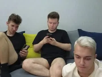 sexy_hot_friends_ – webcam model profile photo Image 8