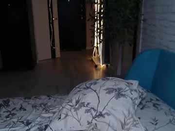 angelsofaurora – webcam model profile photo Image 2