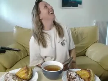 heaven_gall_ – webcam model profile photo Image 14