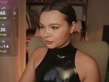 emahallee – webcam model profile photo Image 17