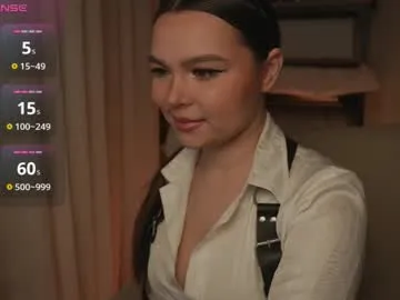 emahallee – webcam model profile photo Image 4