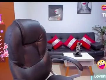 nini_beyker – webcam model profile photo Image 14