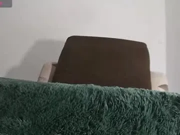 playussoftly – webcam model profile photo Image 2