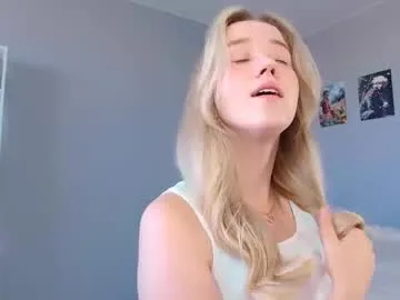 buupsi – webcam model profile photo Image 11