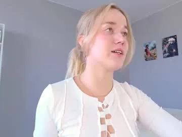 buupsi – webcam model profile photo Image 4