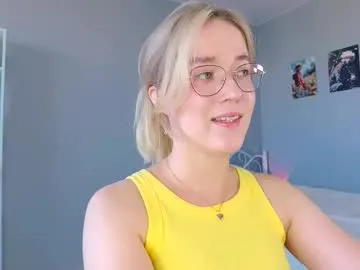 buupsi – webcam model profile photo Image 9