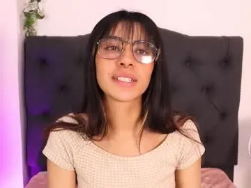 AvaKroft – webcam model profile photo Image 15