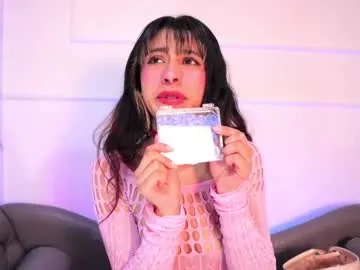 AvaKroft – webcam model profile photo Image 4