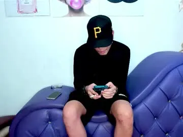 petites_perles – webcam model profile photo Image 10