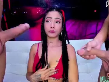 petites_perles – webcam model profile photo Image 3