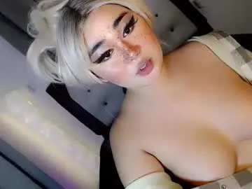 playussoftly – webcam model profile photo Image 6