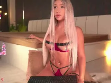 cristin_moon – webcam model profile photo Image 9