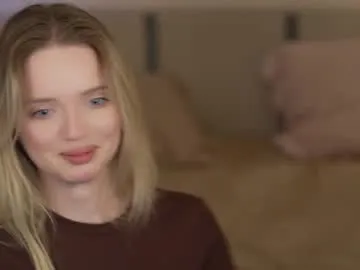 gina_akemi – webcam model profile photo Image 7