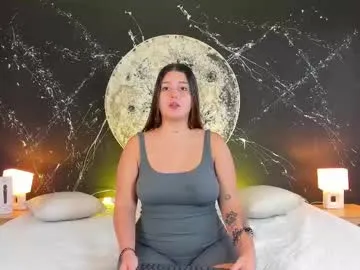 angelsofaurora – webcam model profile photo Image 3